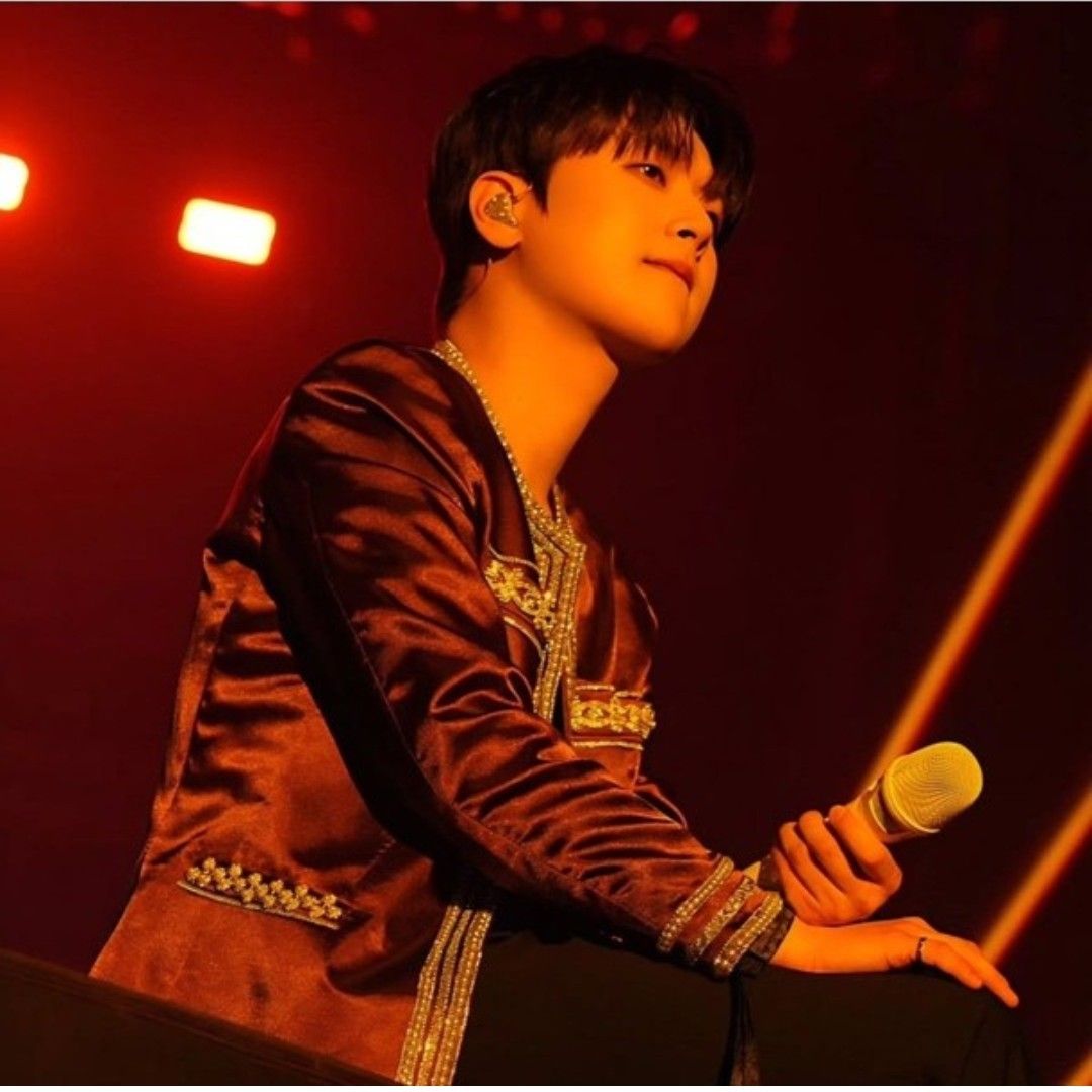 Momen yang diabadikan oleh penggemar Lee Chanwon