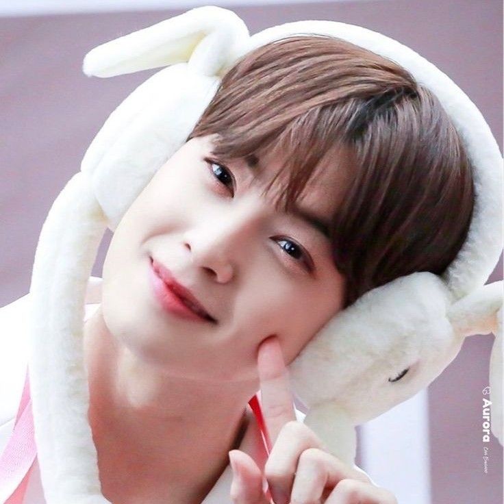 粉丝拍下的车银优瞬间