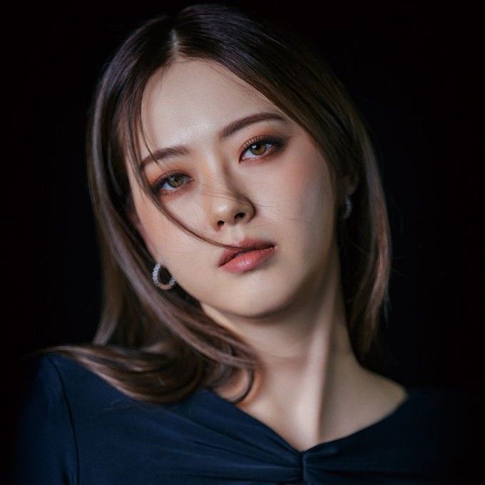 A moment captured by a fan of Go Ara