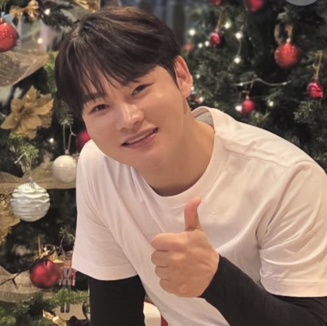 粉絲拍下的朴瑞鎮瞬間