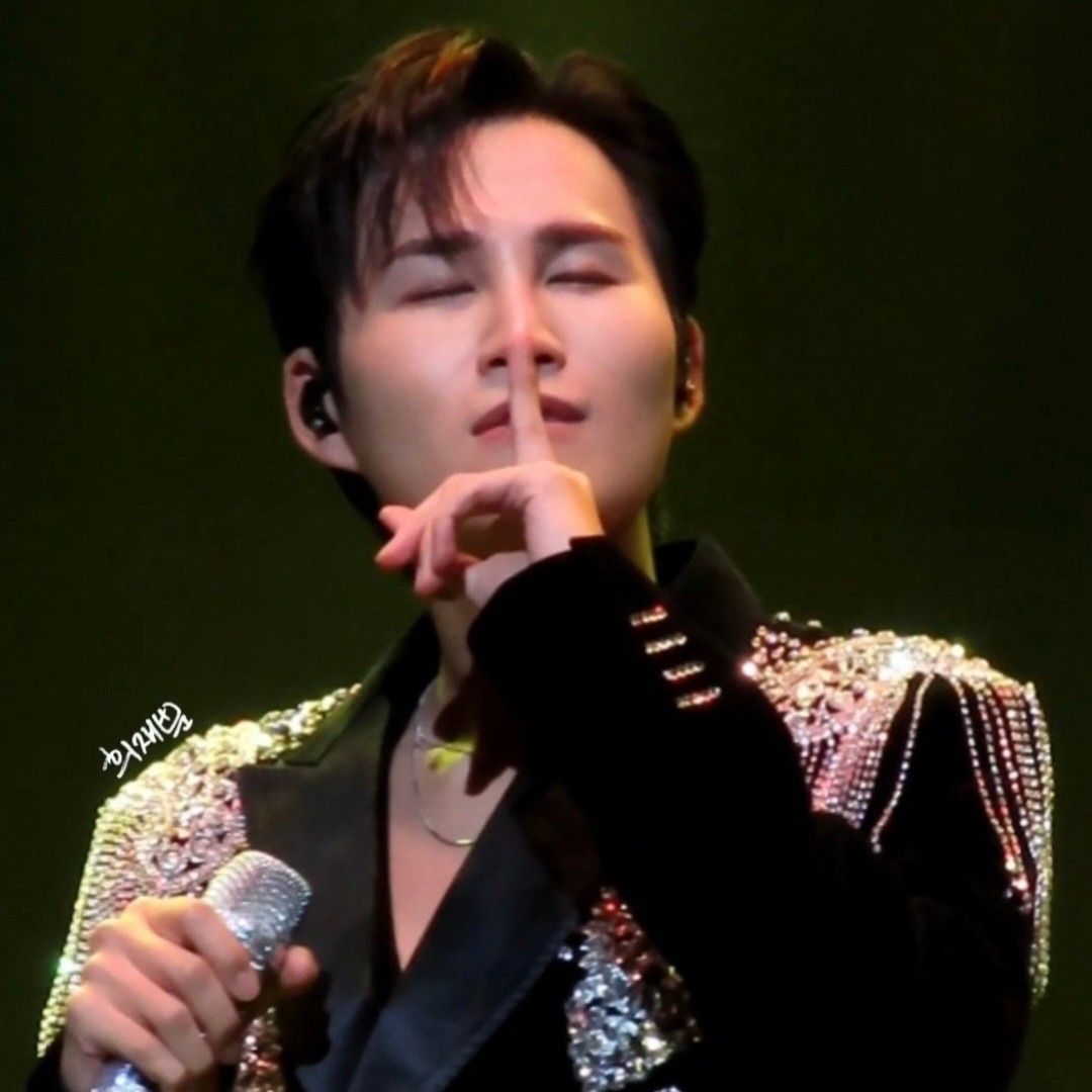 김희재의 비하인드 컷