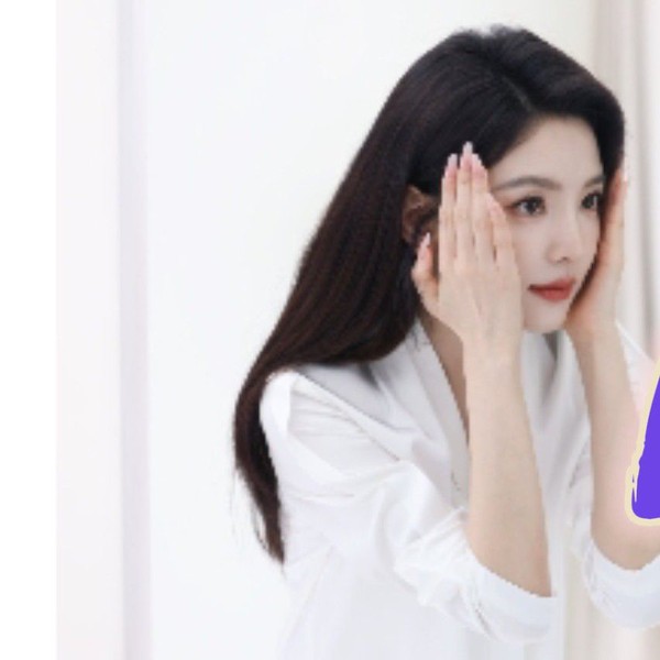 Representative photo of Zhang Ruonan showing their charm