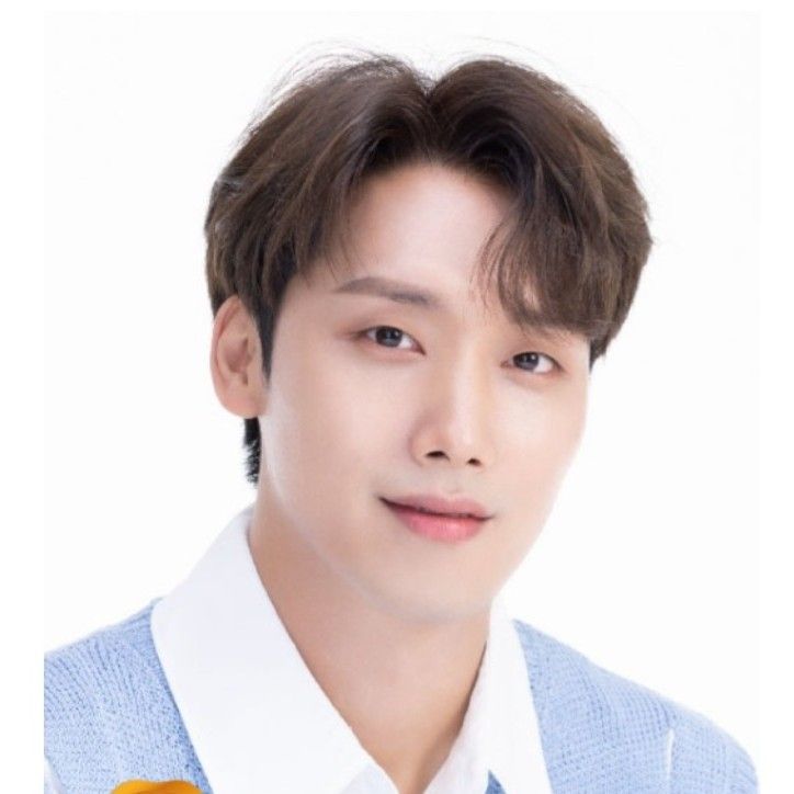 Behind-the-scenes cut of Choi Woojin