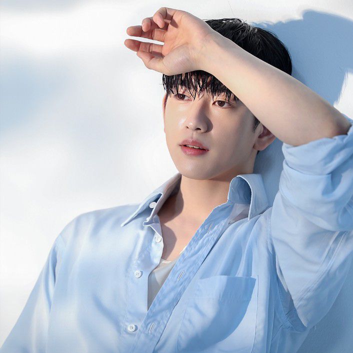 Momen yang diabadikan oleh penggemar Park Jinyoung