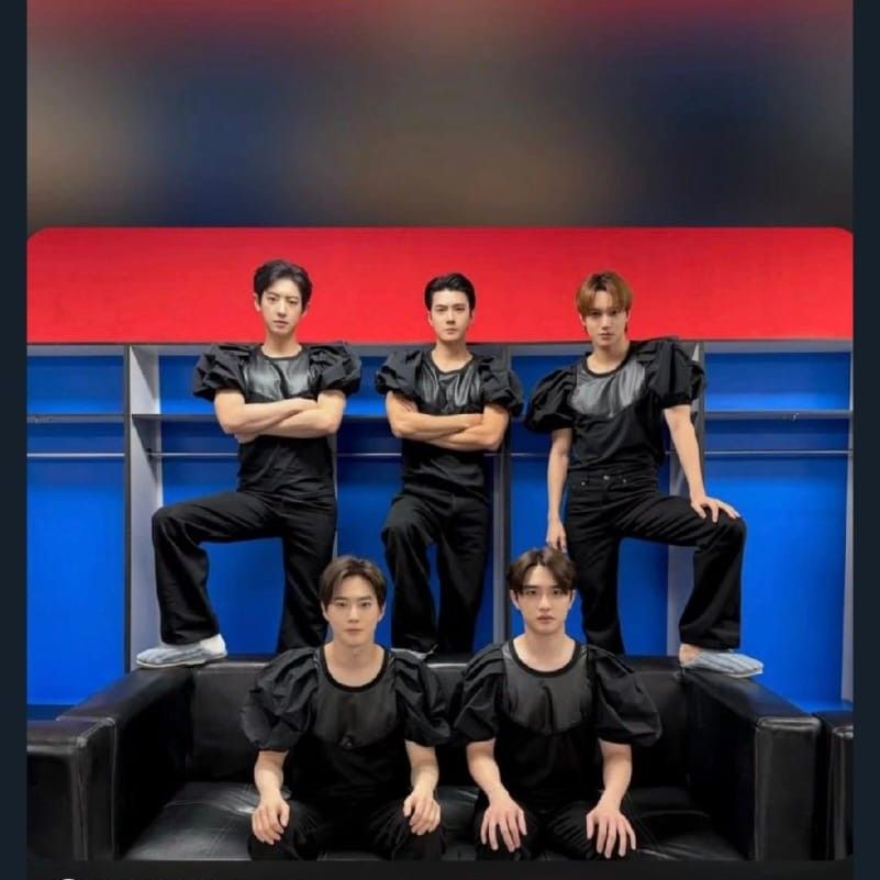 A moment captured by a fan of Won Jian