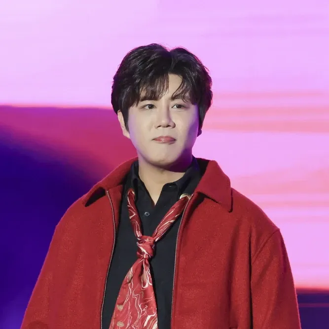 Behind-the-scenes cut of Jin Haesung