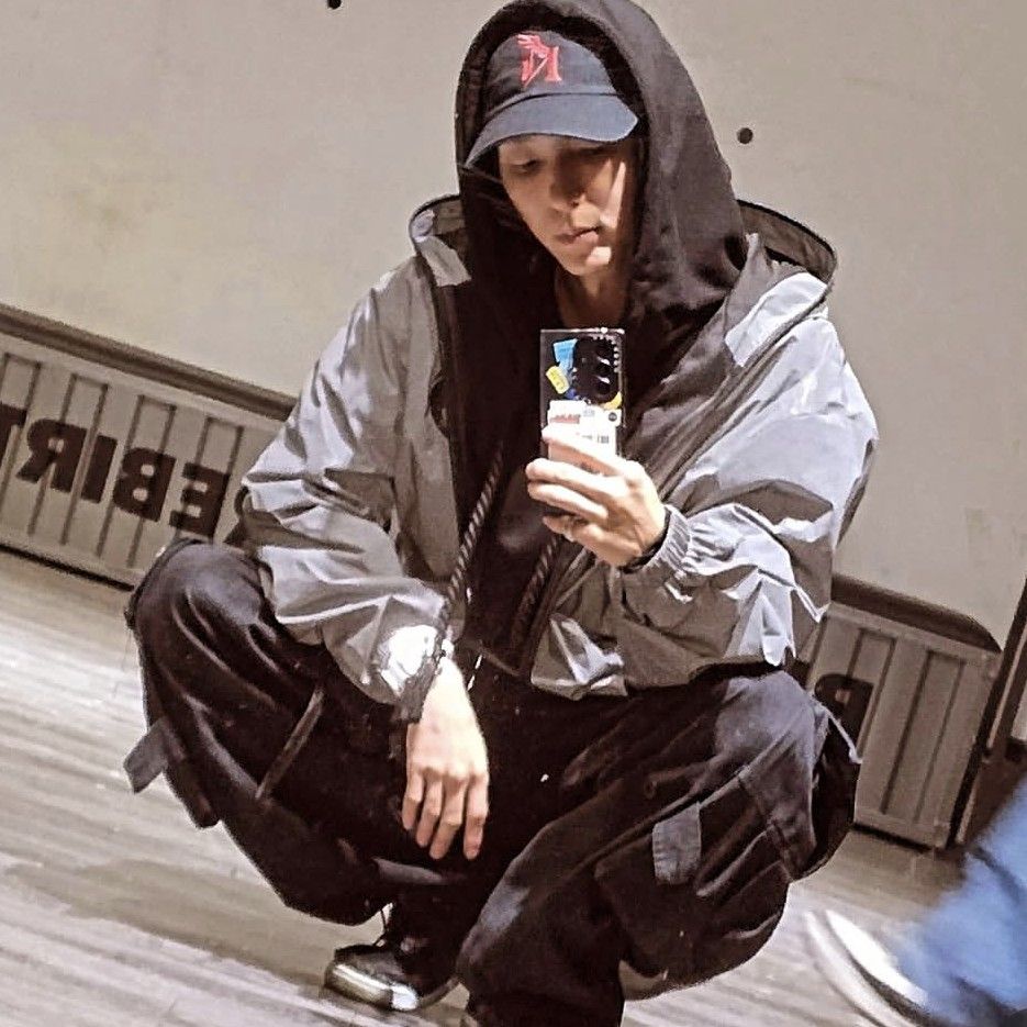 Foto terbaru dari Lee Joongi