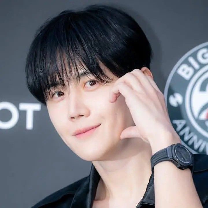 Foto kegiatan terbaru dari Kim Seonho