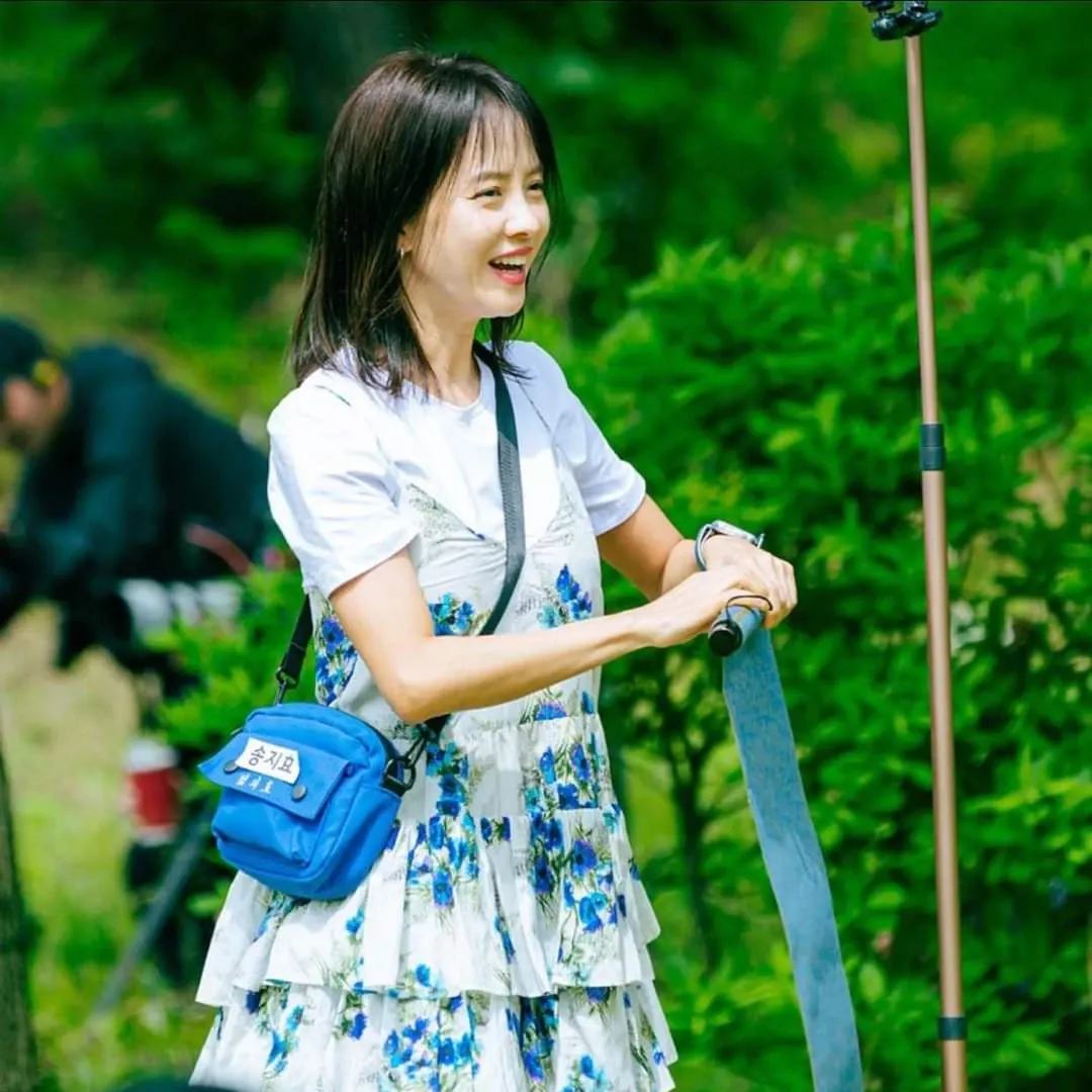 Cuplikan di balik layar dari Song Jihyo