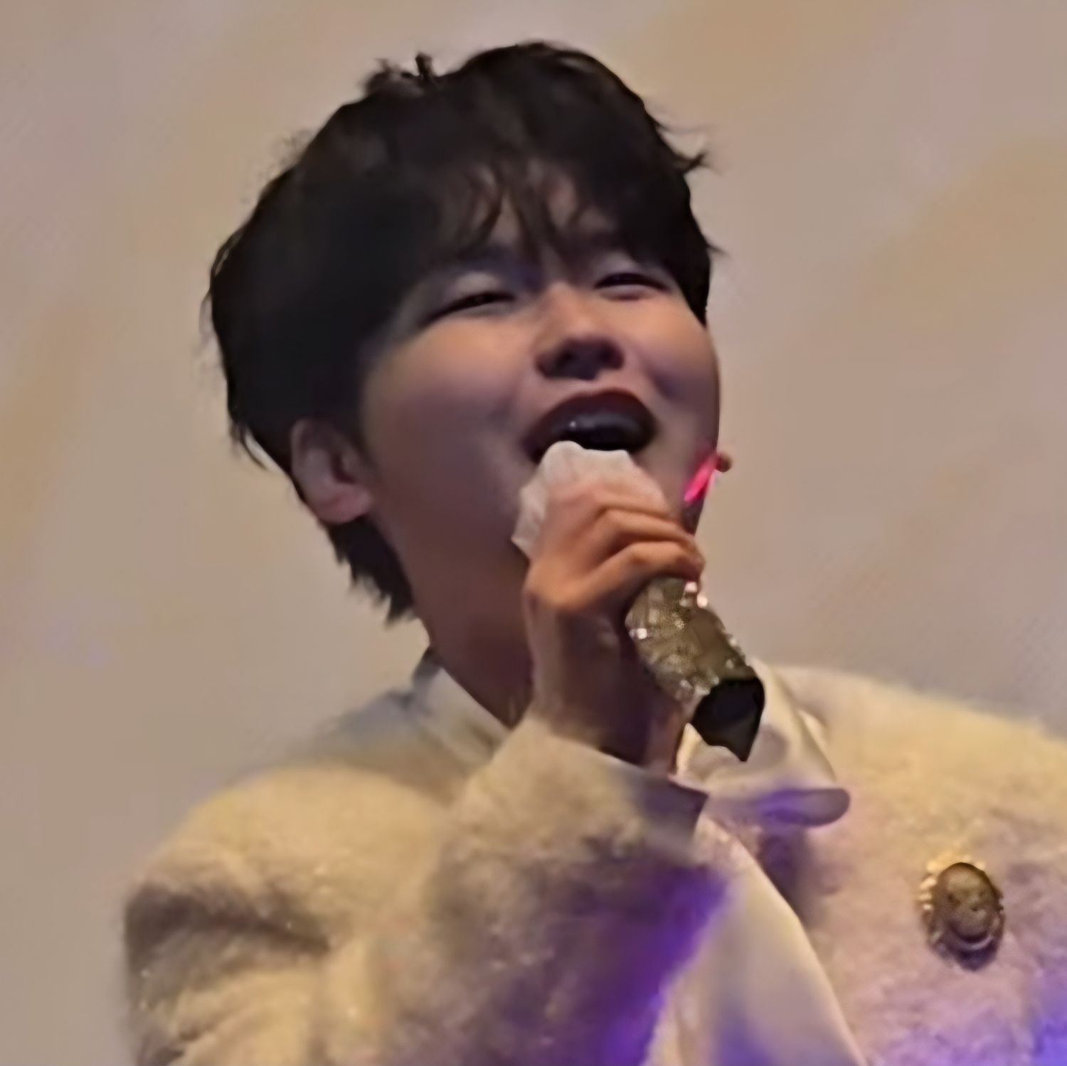 Behind-the-scenes cut of Park Sungon