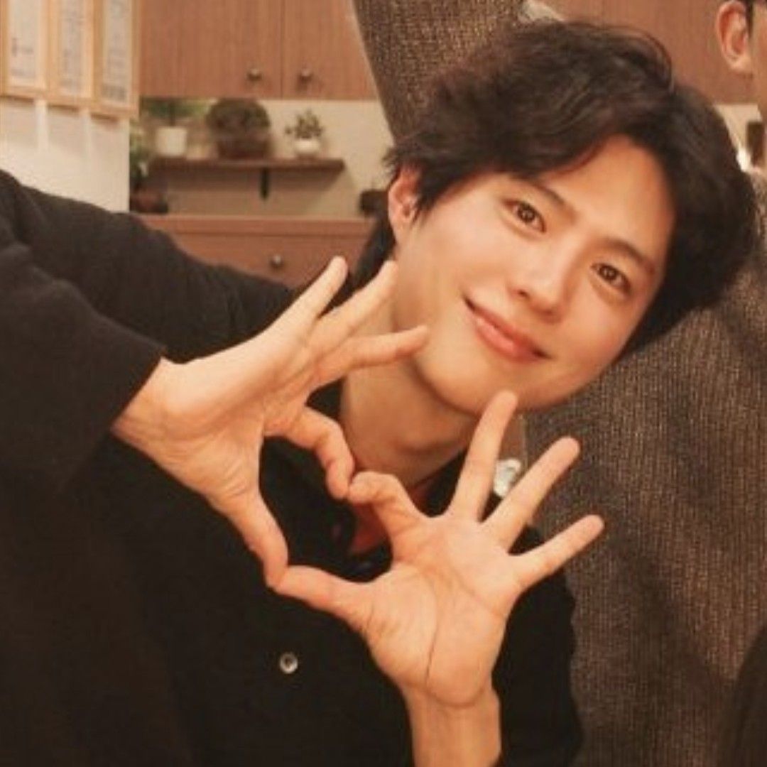 Behind-the-scenes cut of Park Bogum