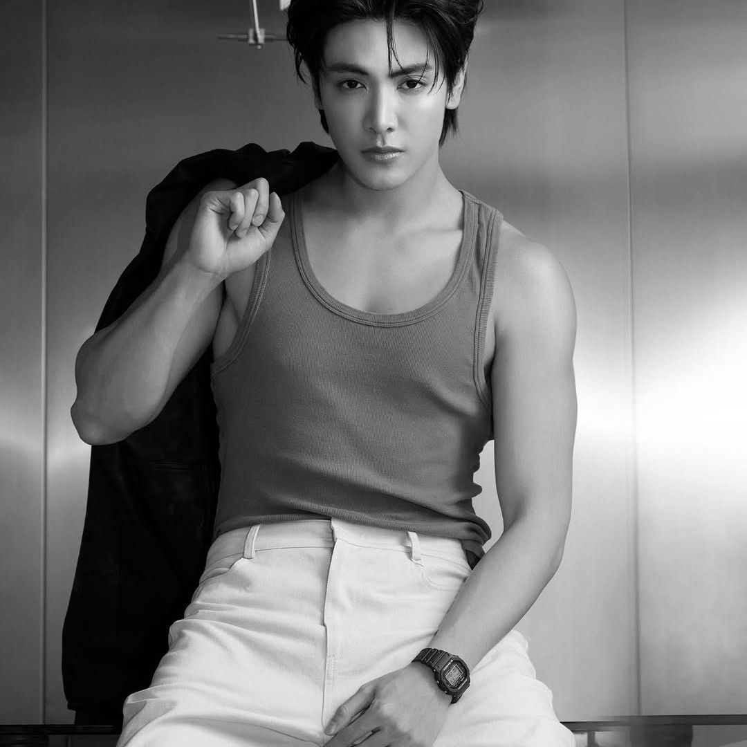 A moment captured by a fan of Joong Archen Aydin