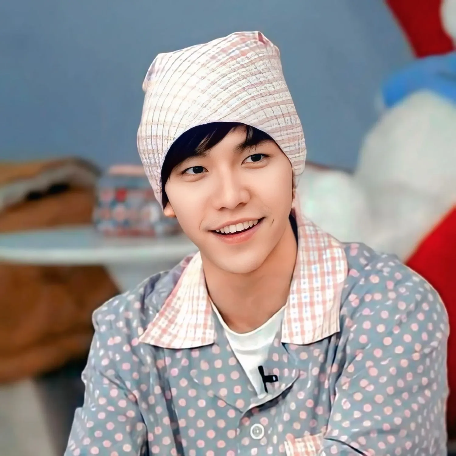 Behind-the-scenes cut of Lee Seunggi