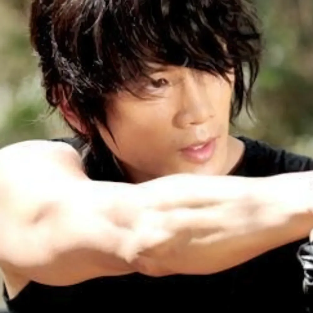Latest photo of Ji Sung