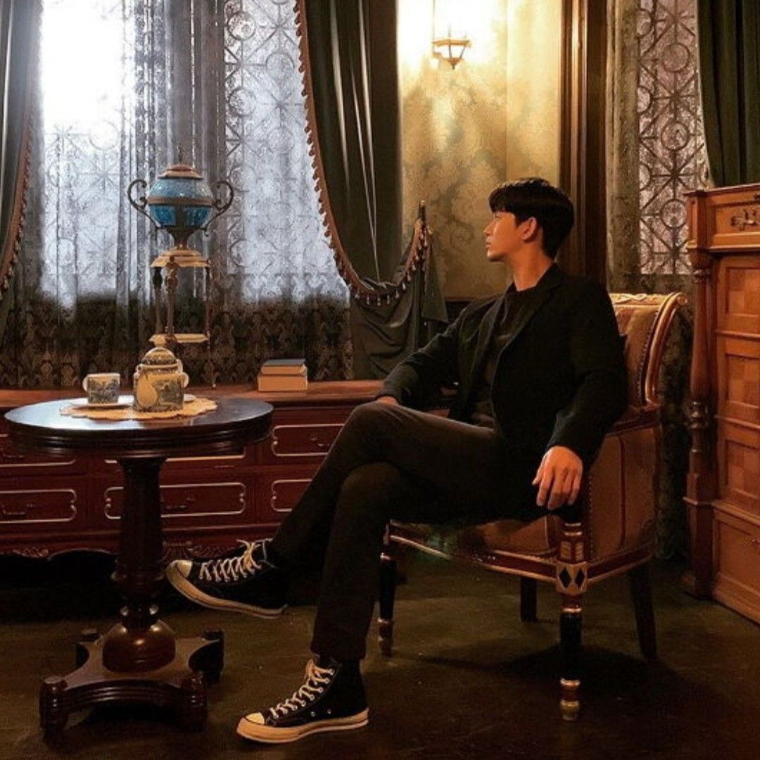 金秀贤的最新照片