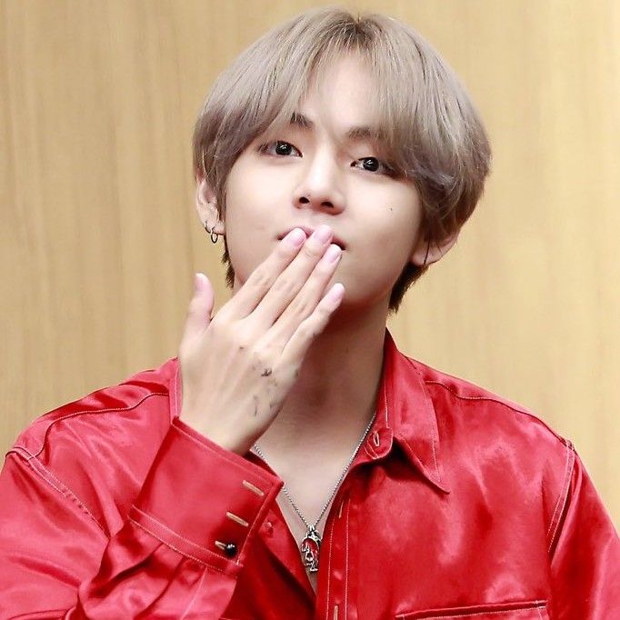 Behind-the-scenes cut of Kim Taehyung (V)