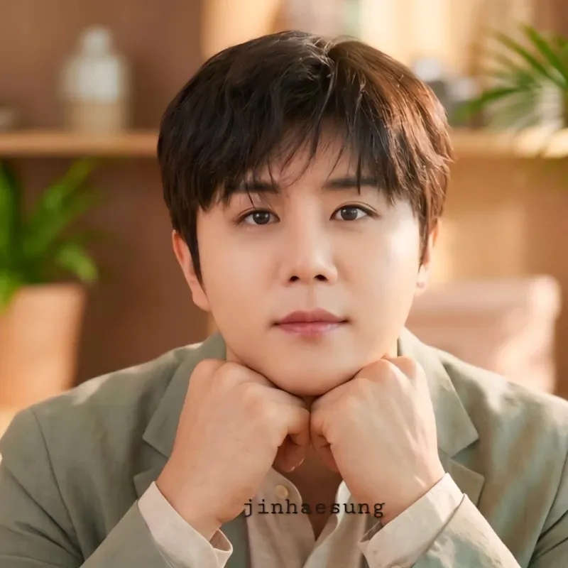 Behind-the-scenes cut of Jin Haesung