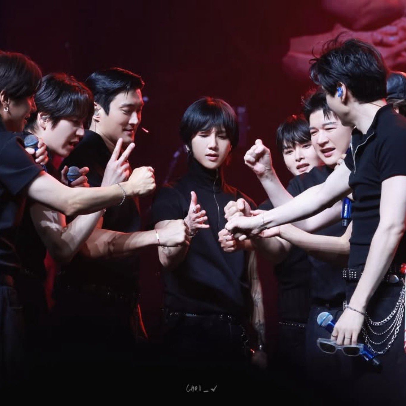 A moment captured by a fan of Choi Siwon