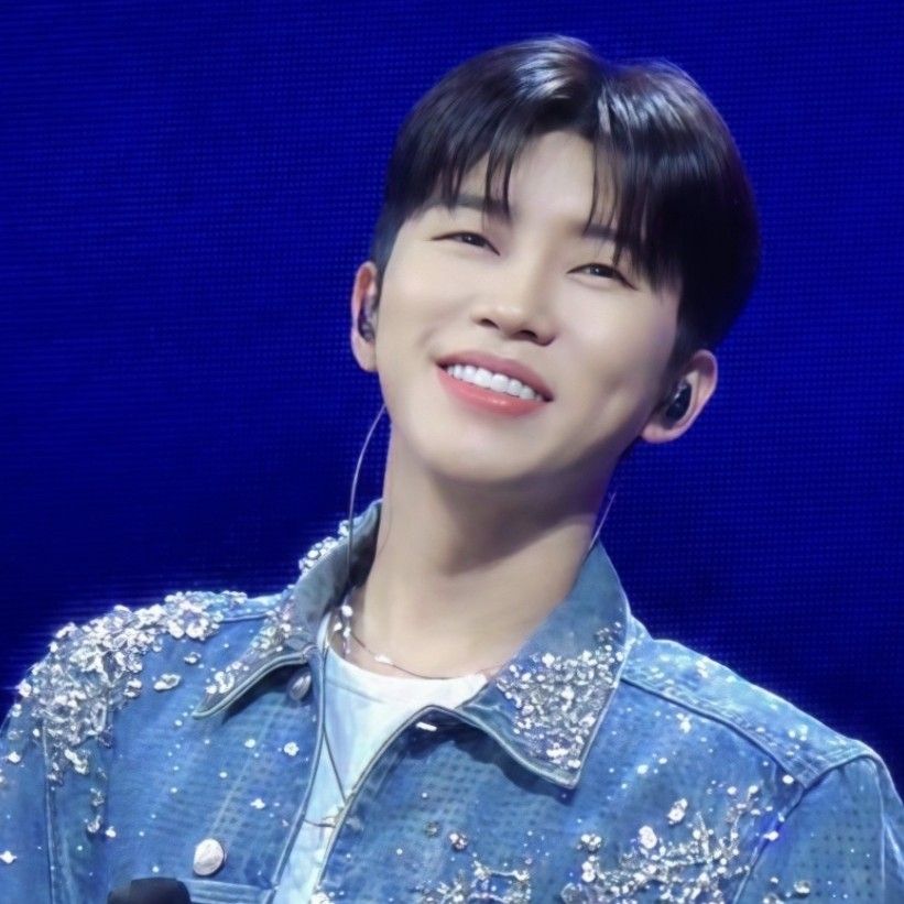 임영웅의 비하인드 컷