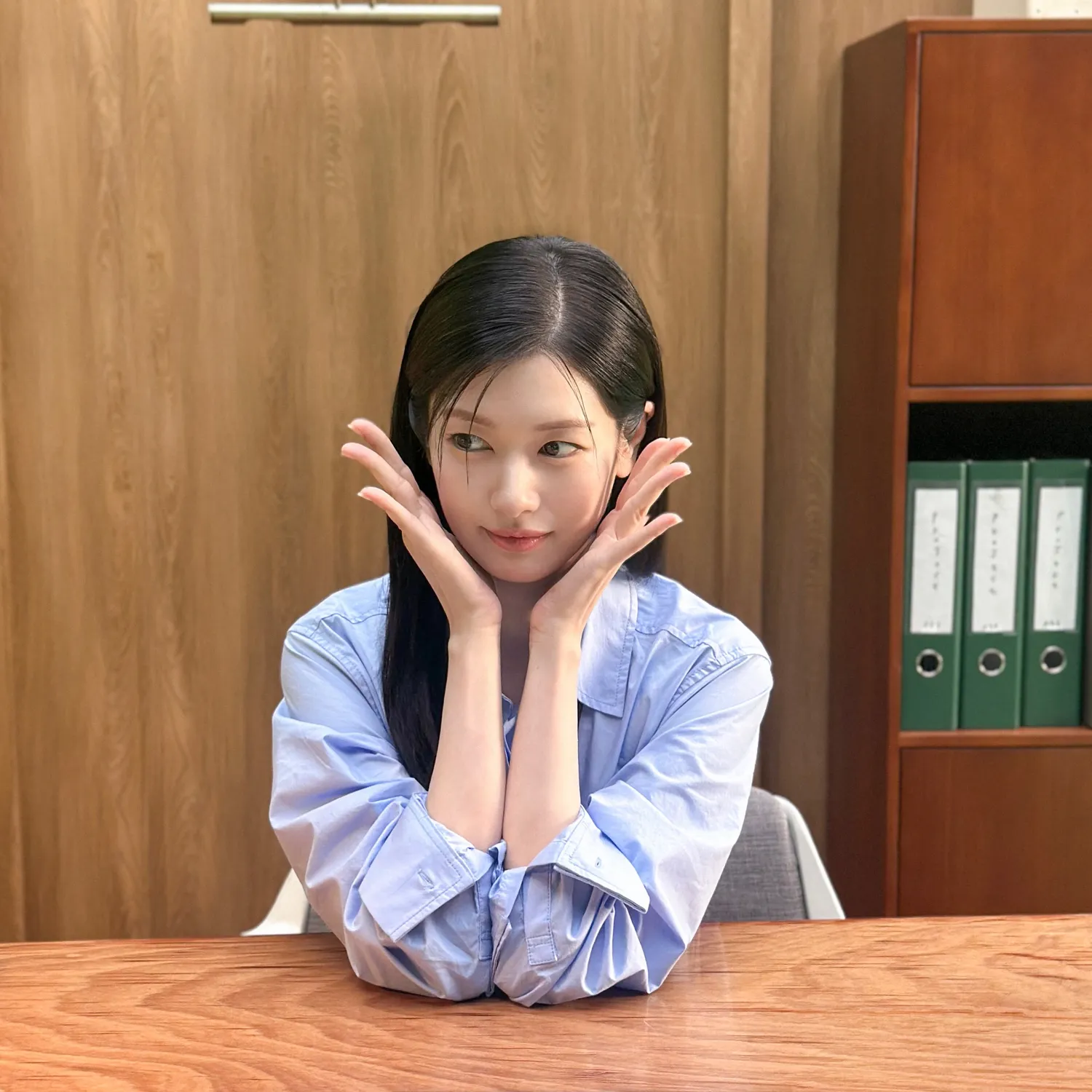 Behind-the-scenes cut of Jung Somin