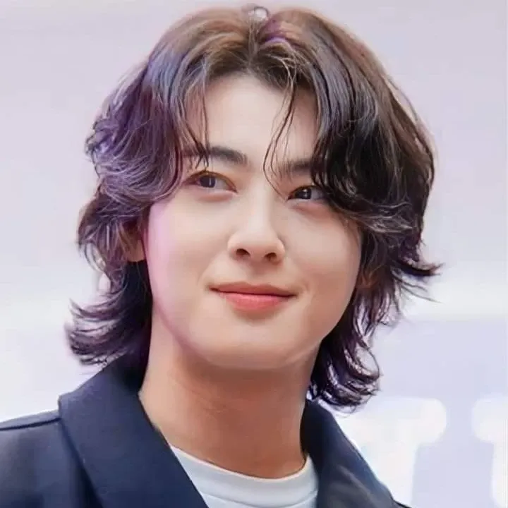 Latest photo of Cha Eunwoo