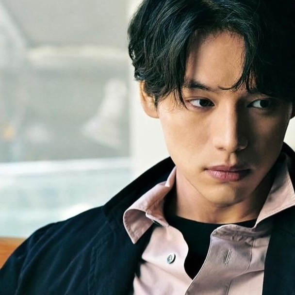 A moment captured by a fan of Sota Fukushi