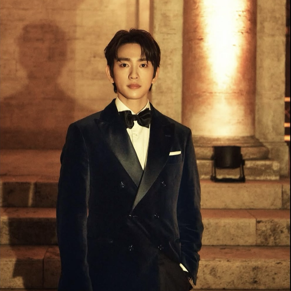 Cuplikan di balik layar dari Park Jinyoung