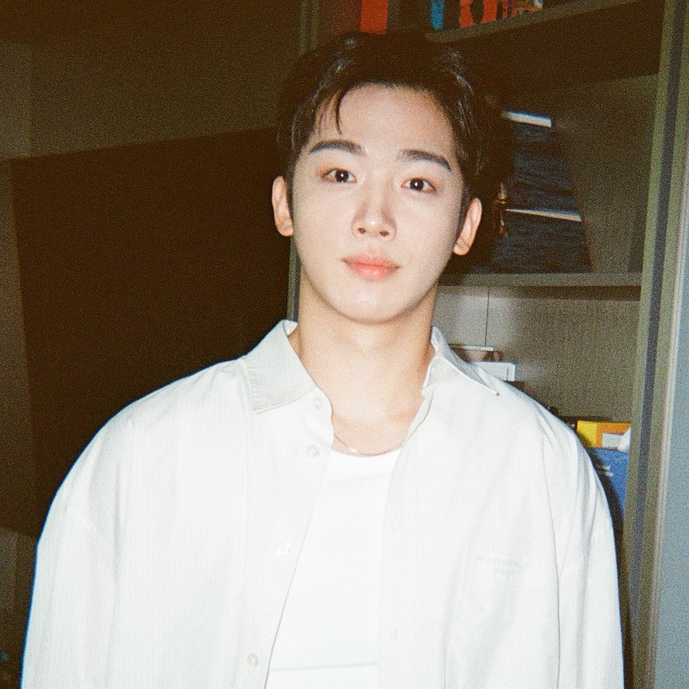 Behind-the-scenes cut of Kim Yohan