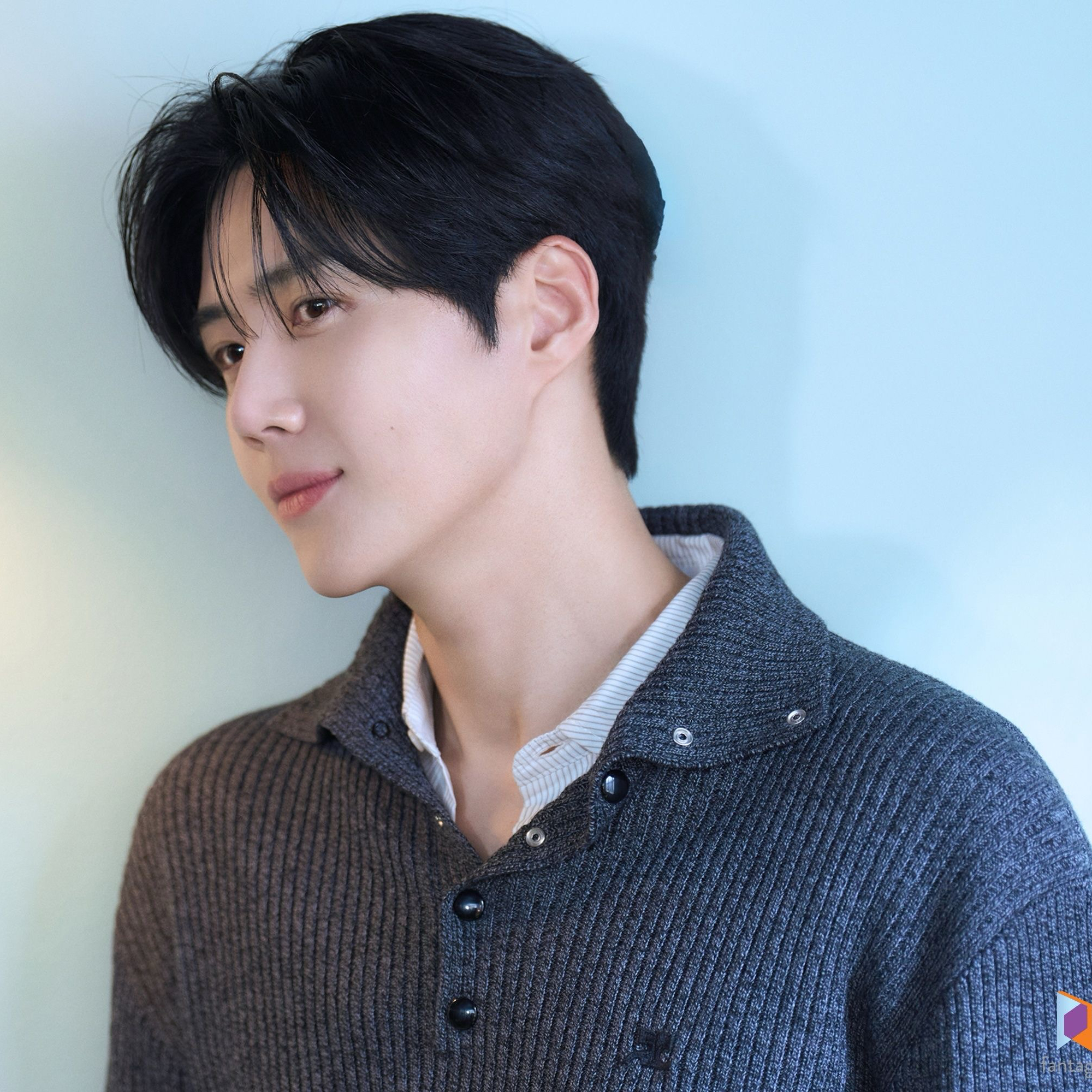 粉丝拍下的金宣虎瞬间