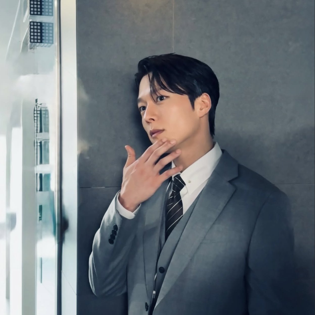 장기용의 비하인드 컷