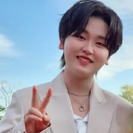 Behind-the-scenes cut of Park Sungon