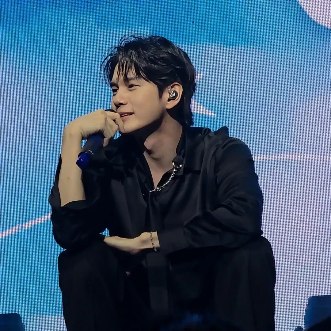 Foto terbaru dari Ong Seongwu