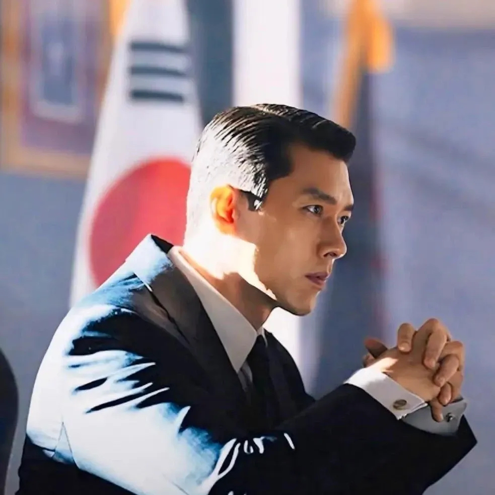 Cuplikan di balik layar dari Hyun Bin