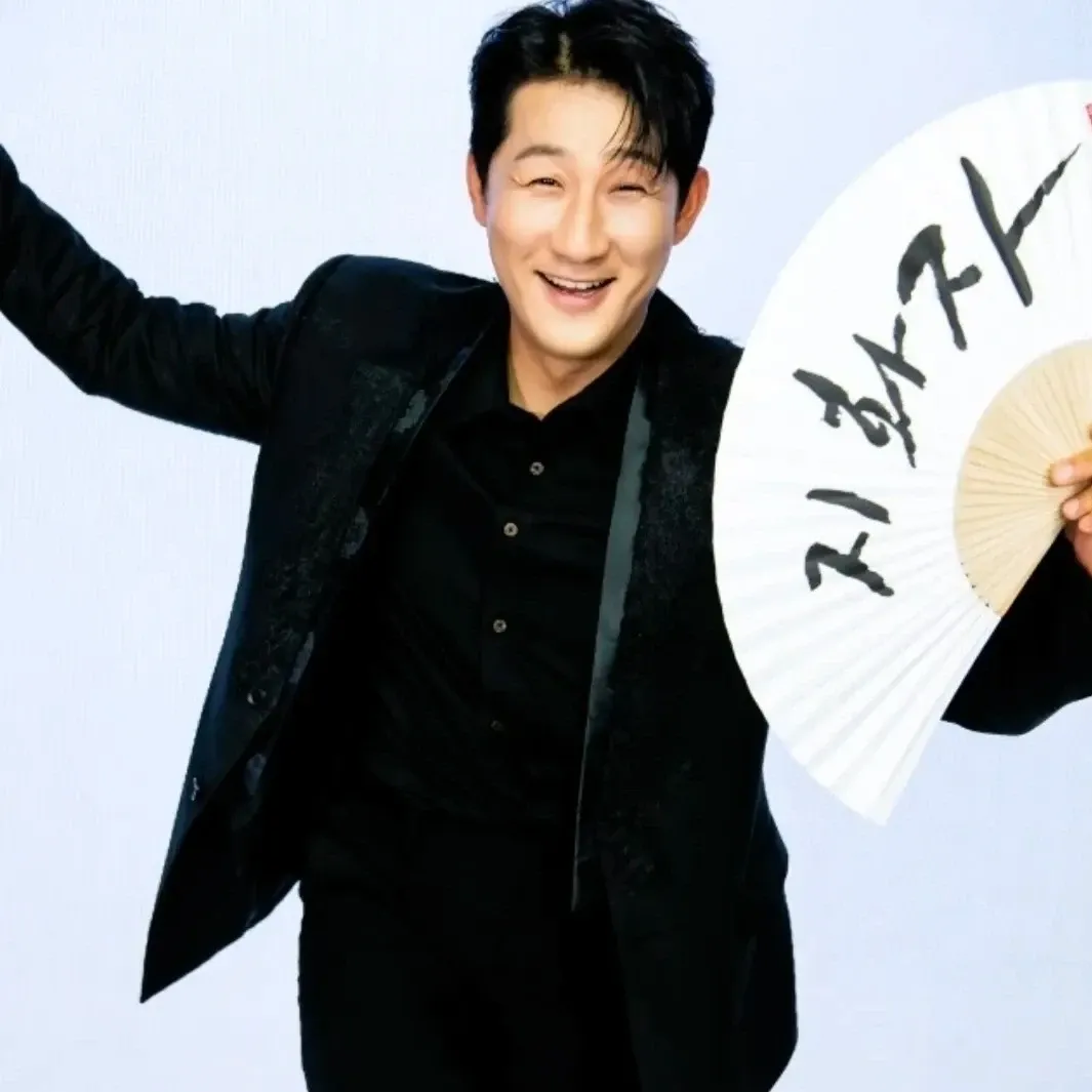 Behind-the-scenes cut of Na Sangdo