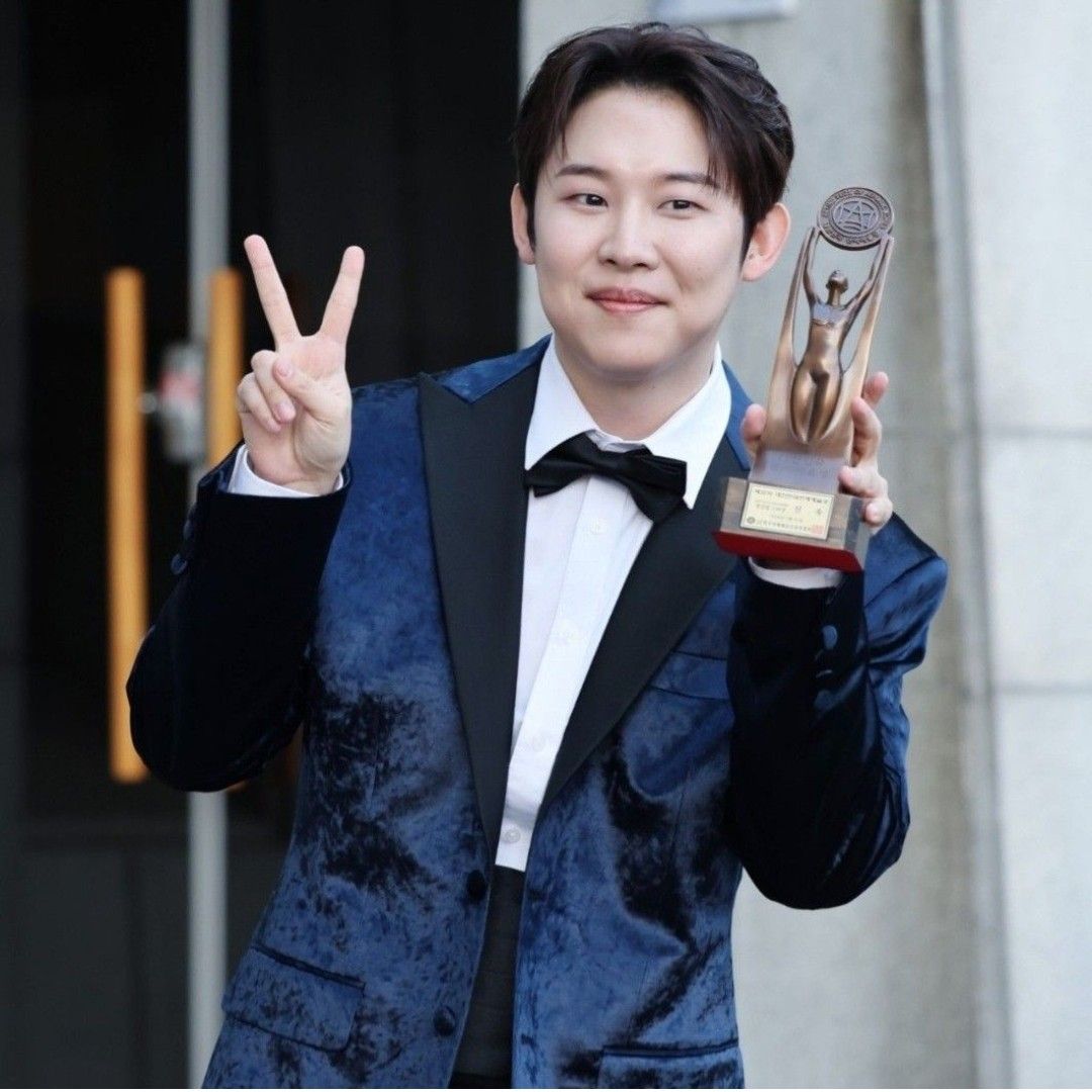 Latest photo of Jinuk