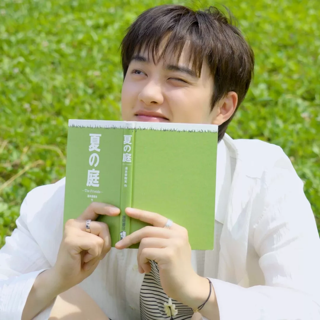 A moment captured by a fan of Doh Kyungsoo (D.O.)