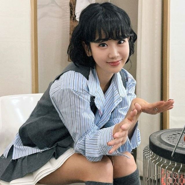 A moment captured by a fan of Kang Hyeyeon