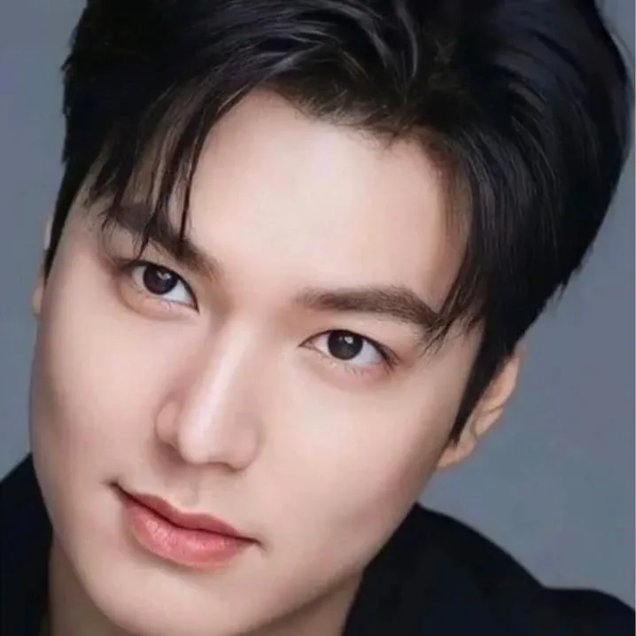 Recent activity shot of Lee Minho