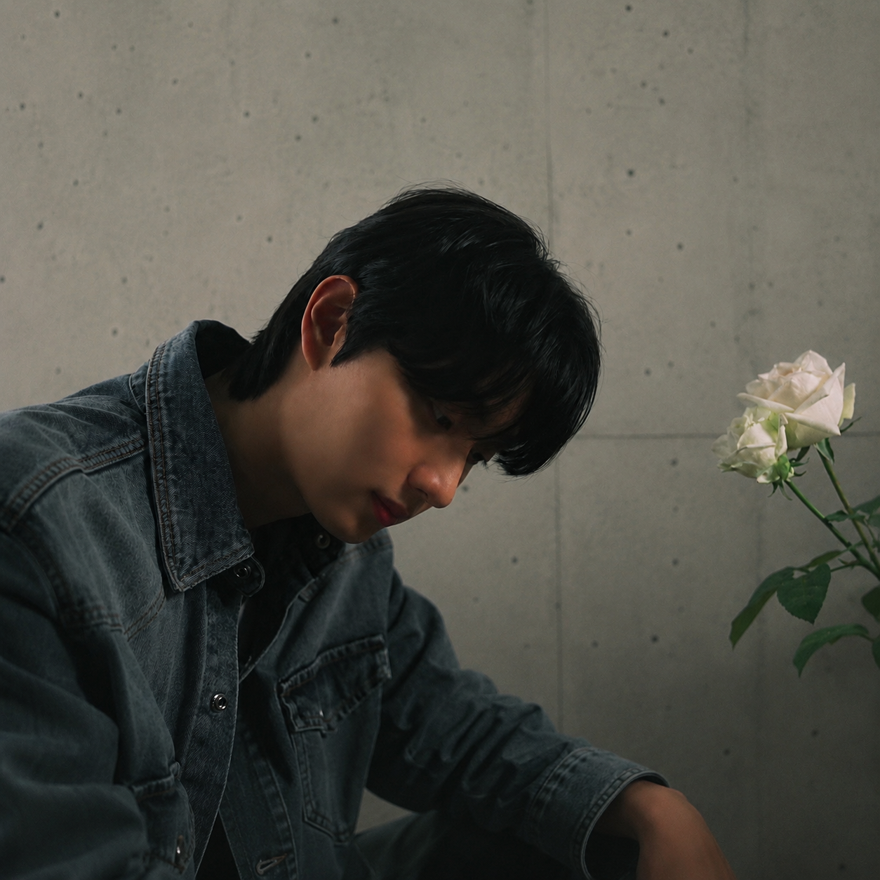 Recent activity shot of Kim Jaewon