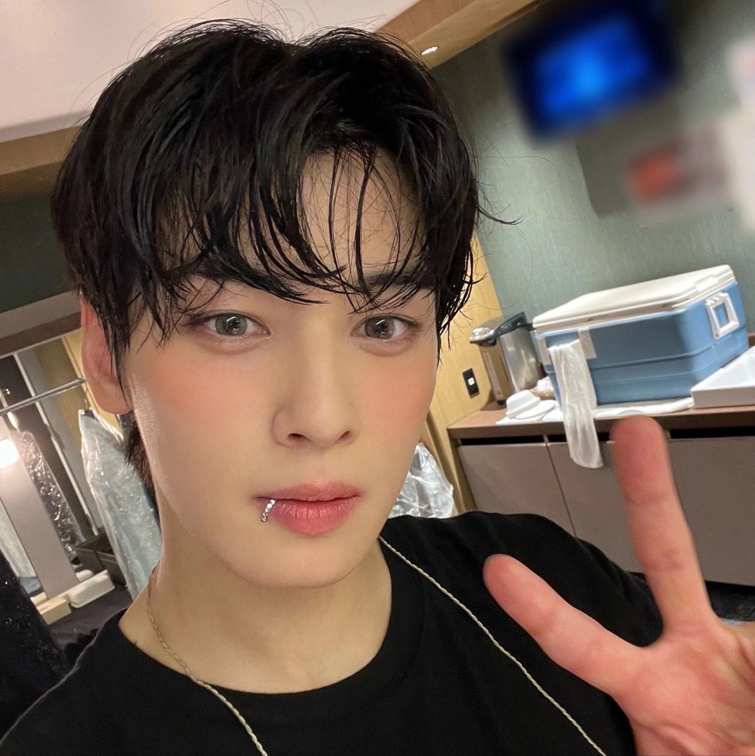 A moment captured by a fan of Cha Eunwoo