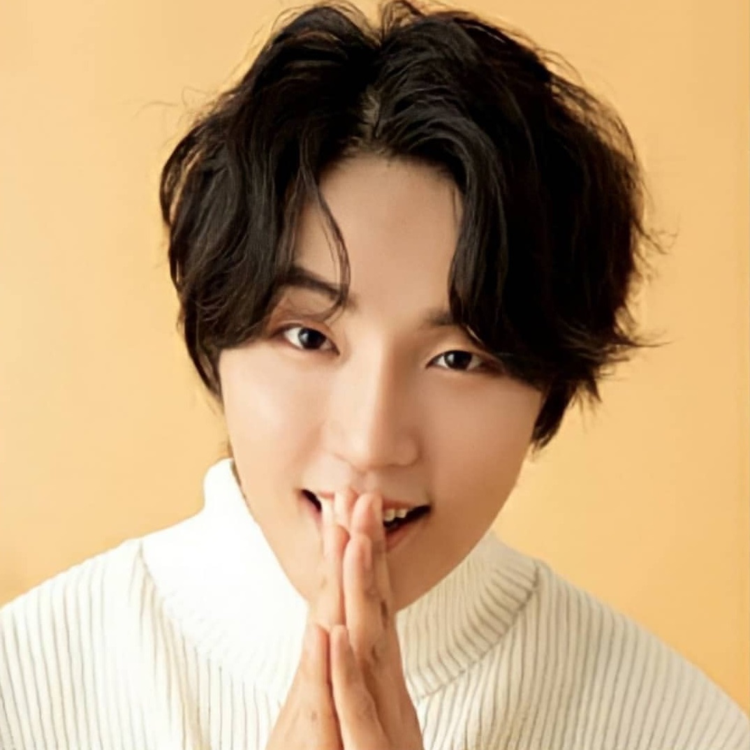 A moment captured by a fan of Yoon Shiyoon