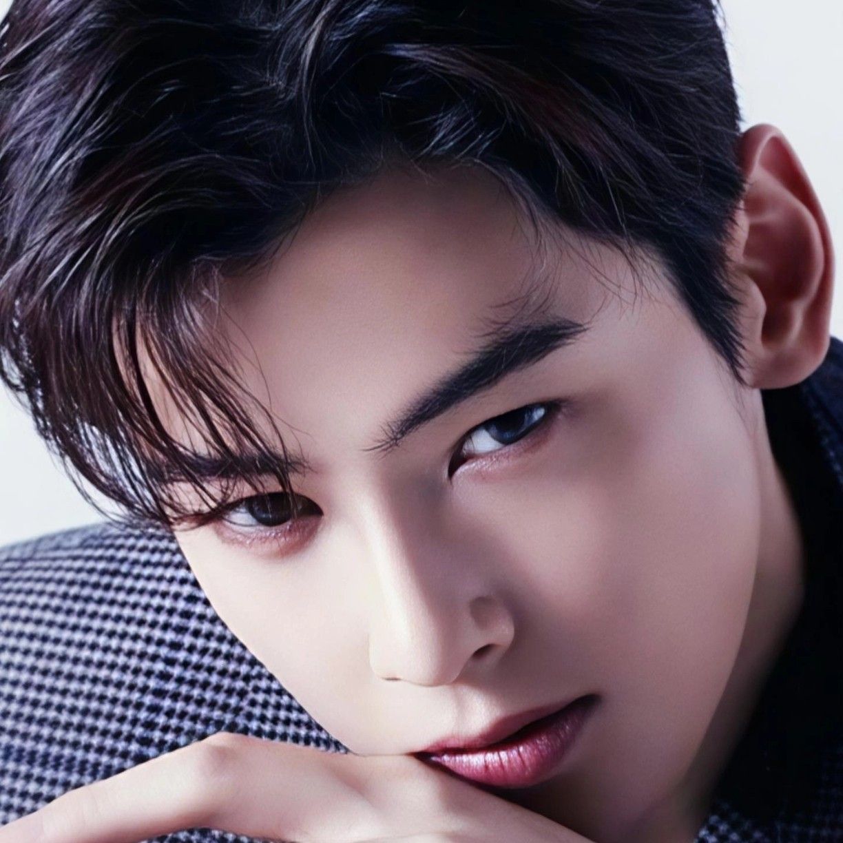 A moment captured by a fan of Cha Eunwoo