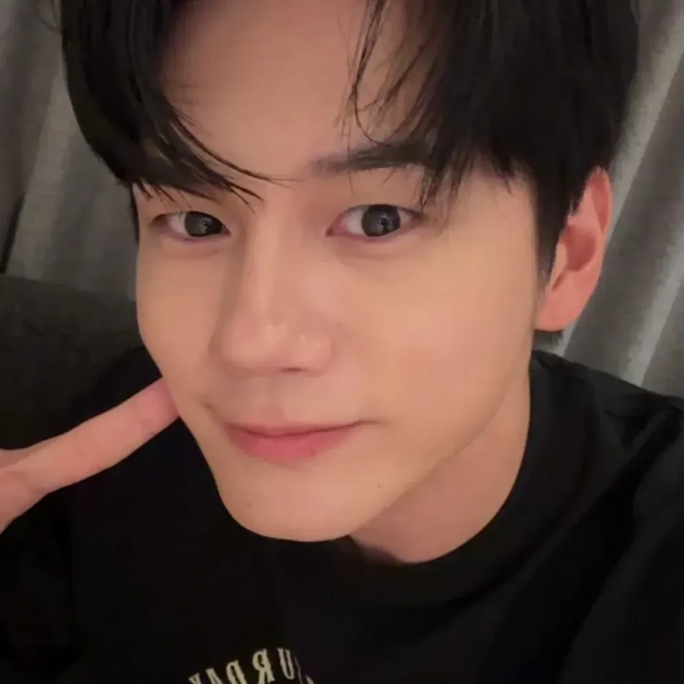 Momen yang diabadikan oleh penggemar Ong Seongwu
