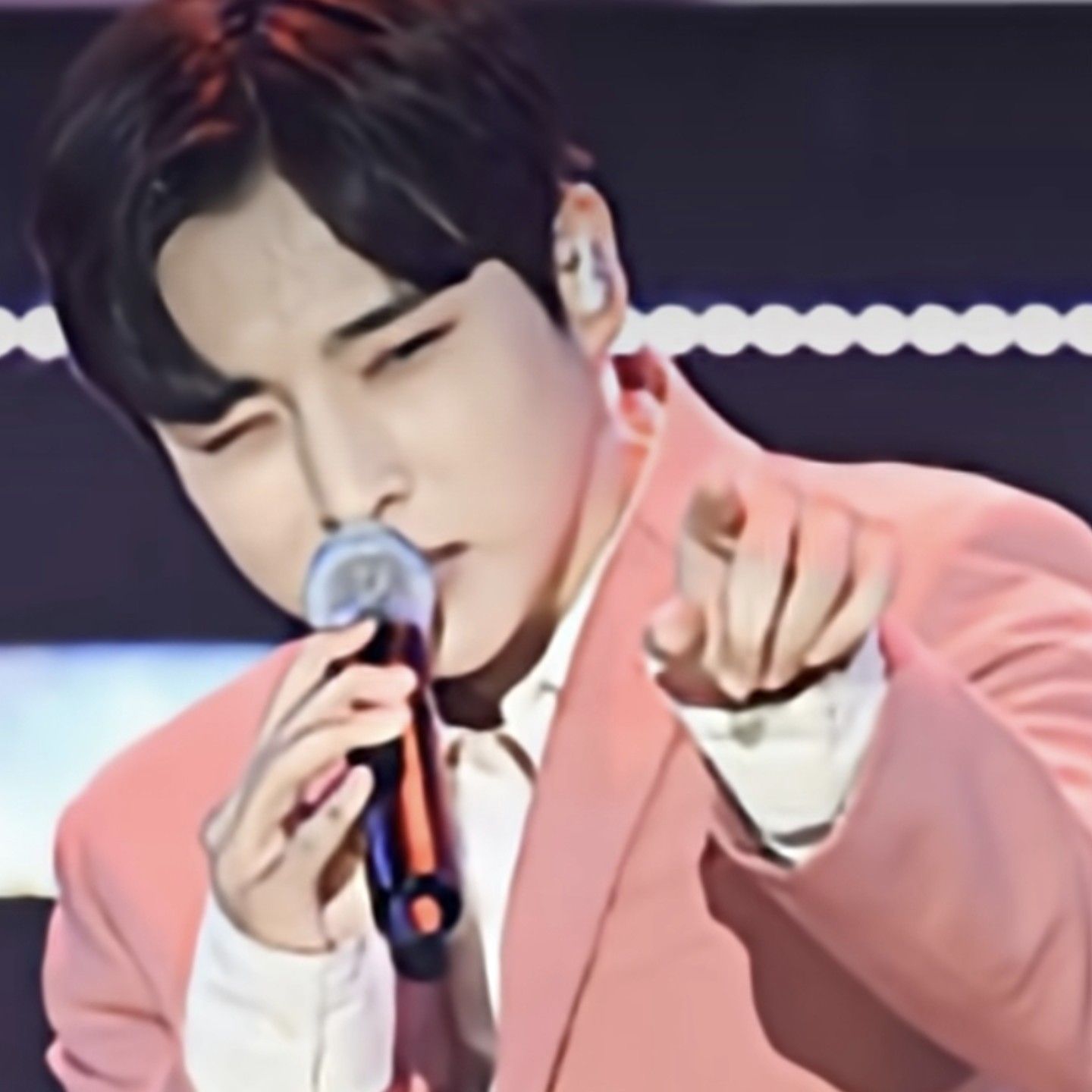 Cuplikan di balik layar dari Seong Ri