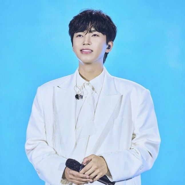 Foto terbaru dari Lim Youngwoong