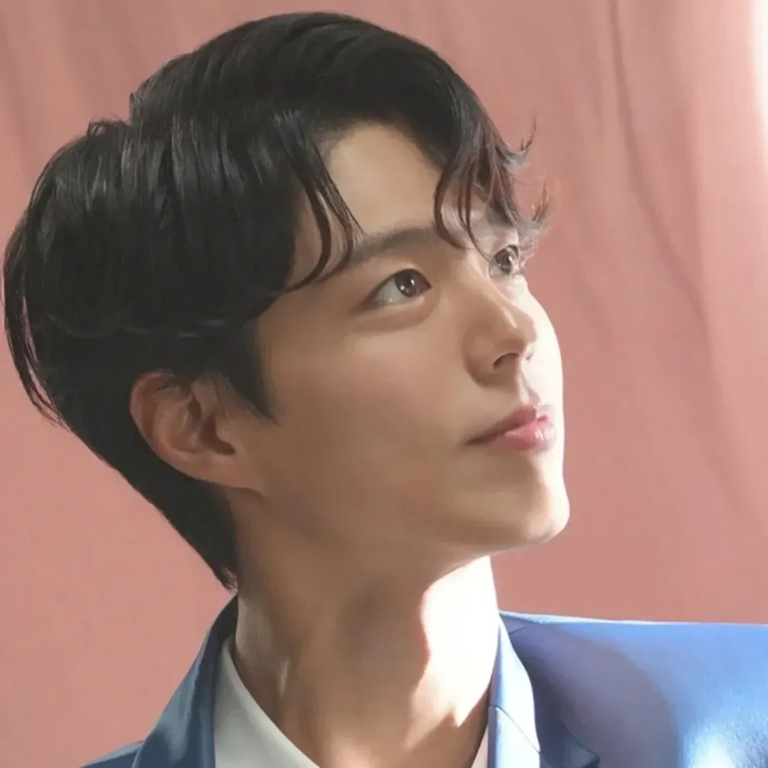 Momen yang diabadikan oleh penggemar Park Bogum