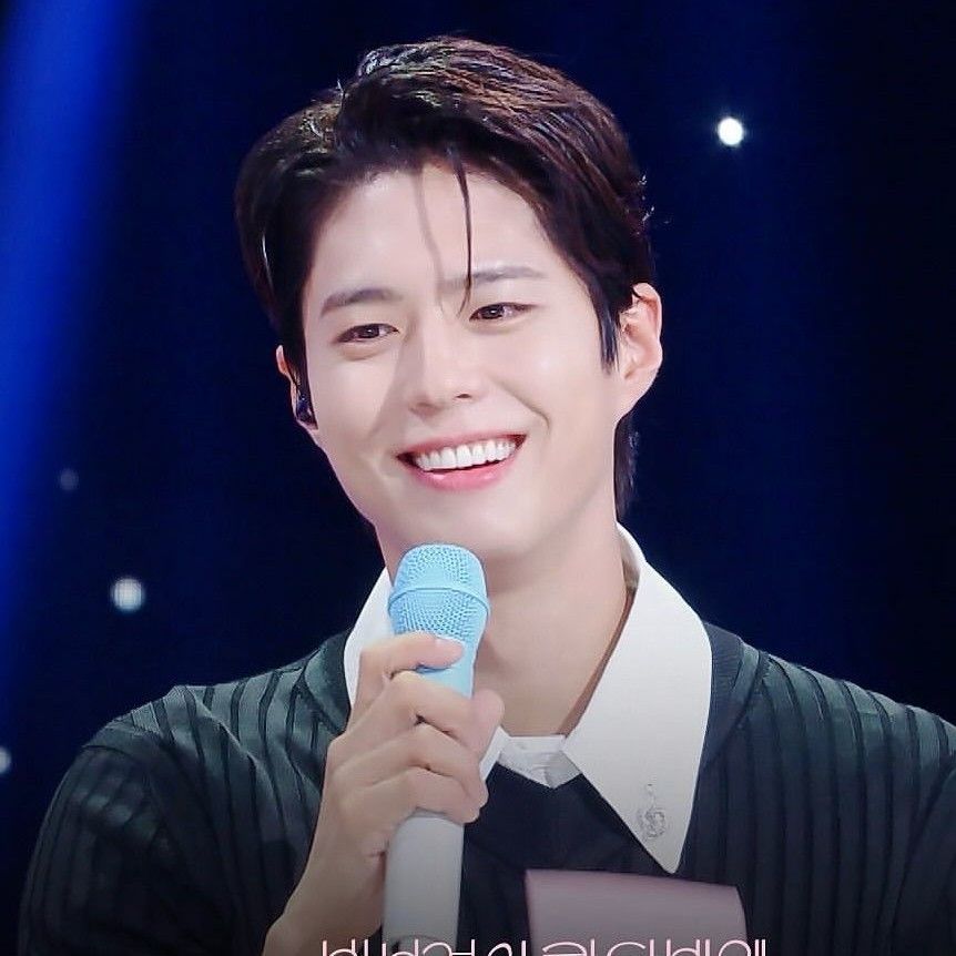 Behind-the-scenes cut of Park Bogum