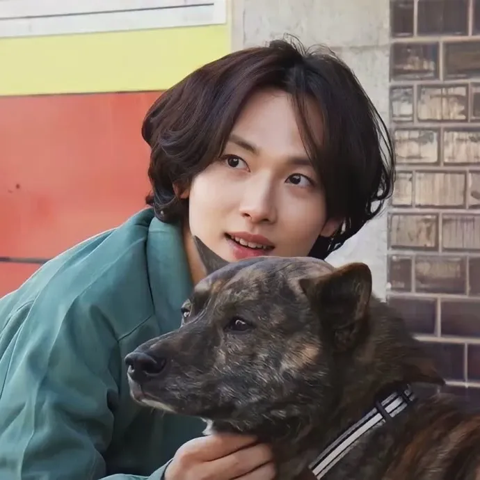 Latest photo of Yim Siwan