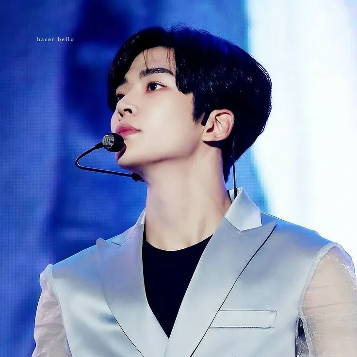 Momen yang diabadikan oleh penggemar Rowoon