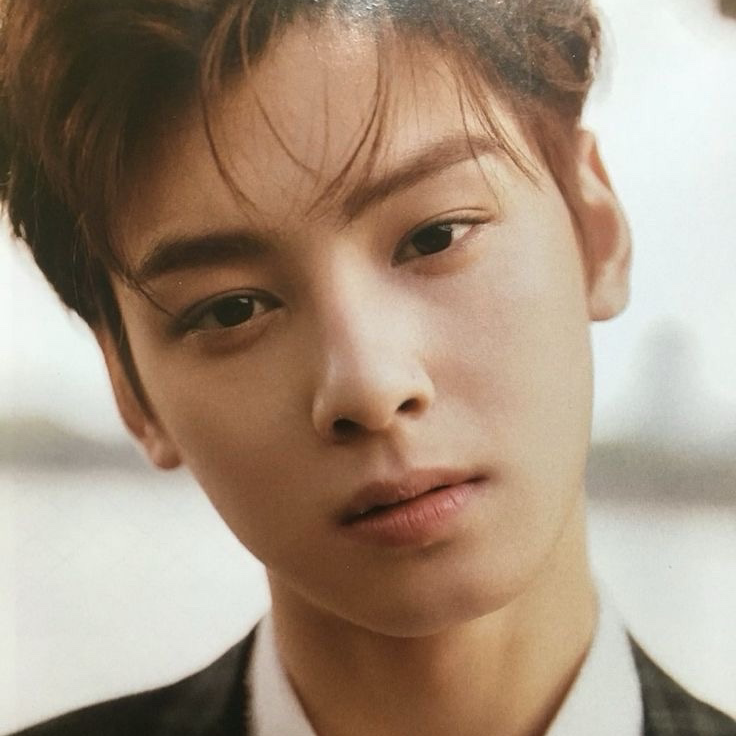 A moment captured by a fan of Cha Eunwoo